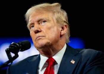 Live updates: Kamala Harris, Trump hit the campaign trail