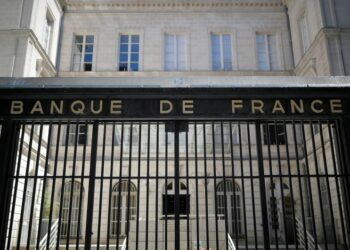 Bank of France sees 0.1% growth for French economy in Q2 | 1450 AM 99.7 FM WHTC