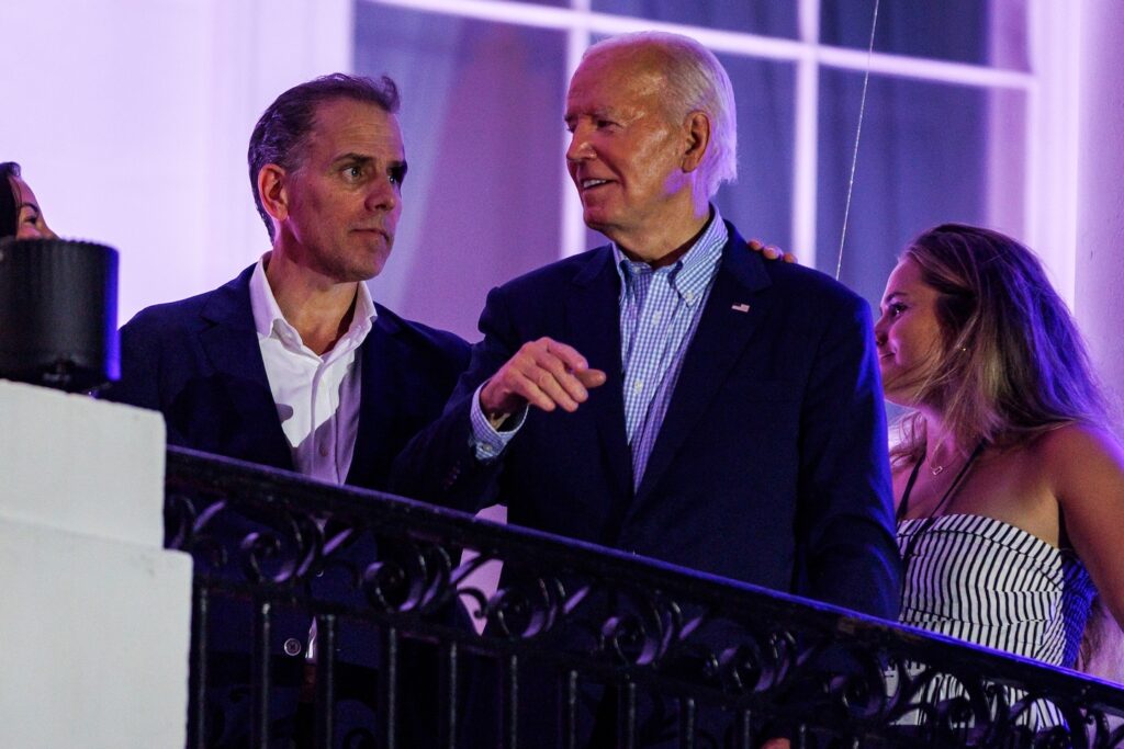 Biden family grapples with pressure on their patriarch to step aside