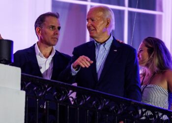 Biden family grapples with pressure on their patriarch to step aside