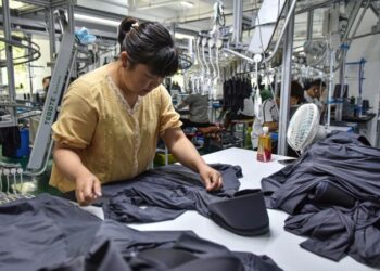 China PMI: No end in sight for uneven economic story