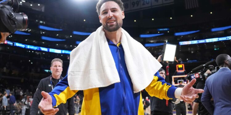 NBA World Reacts to Klay Thompson Reportedly Leaving Warriors to Sign With Mavericks