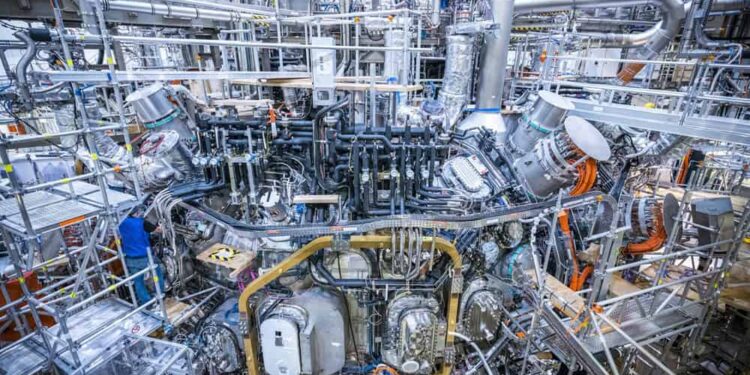 US plasma physicists propose construction of a 'flexible' stellarator facility – Physics World