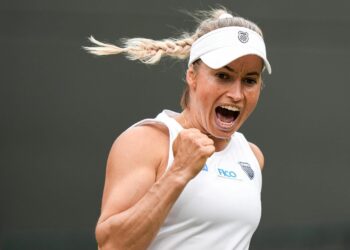 Wimbledon Day 6 highlights: Novak Djokovic battles through as Yulia Putintseva stuns world No. 1 Iga Swiatek - Tennis ... - Eurosport COM