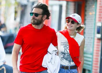 Twice the Style: Bradley Cooper and Gigi Hadid Dazzle in Coordinated Outfits on Charming Daytime Date!