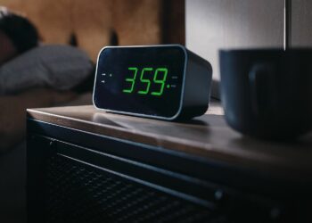 Finals Fiasco: Med Student Shames Roommate for Oversleeping — ‘Are You His Mother