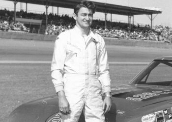 Legendary NASCAR Hall of Fame Driver Passes Away at 86: A Tribute to a Racing Icon