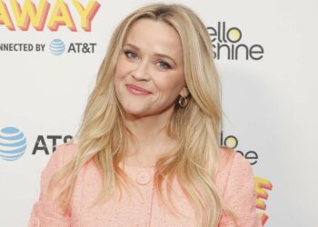 Reese Witherspoon Reveals Her Hilarious Holiday Tradition That Turned into an ‘Epic Disaster’!