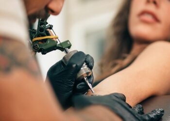 Tattoo Artist Stands by Choice to Ink American Flag on 9-Year-Old: A Bold Statement or a Step Too Far